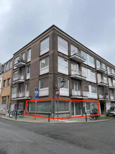 Kantoor + res. Charles Degrouxstraat 115-117  1040 Etterbeek