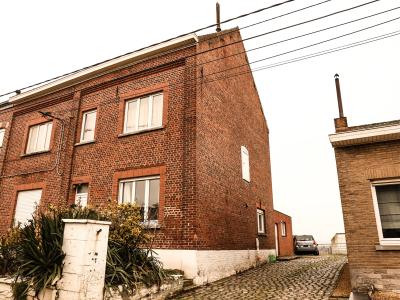 Huis Zwaanstraat  9  1570 Pajottegem